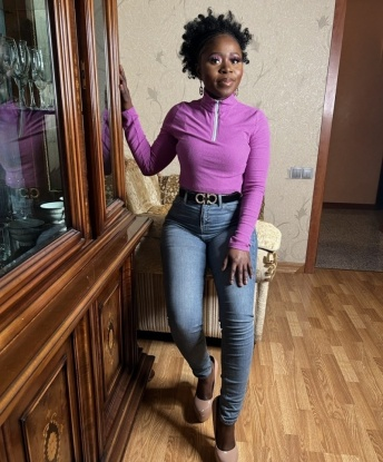 Опытная дама сделает все для вашего удовольствия. Приглашаю в гости порядочного мужчину. Обещаю исполнить все ваши сокровенные желания. 57, 24 года