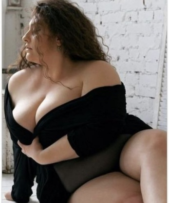 Очаровательная леди с неутомимым аппетитом к страсти и удовольствию, готова исполнить все твои мечты и желания. Позволь себе быть счастливым! 10444, 42 года